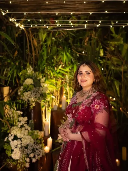 Samya looks serene and beautiful. This shot highlights how the soft makeup look complements the dreamy, romantic atmosphere of her Roka.