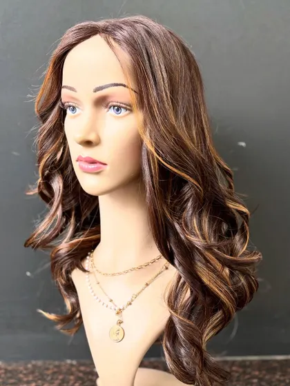 Another view of the creamy blonde wig, perfect for anyone wanting to try a lighter hair color without commitment.