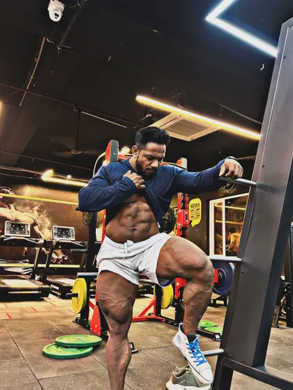Why consistency is everything. A shot showing my leg and ab development.