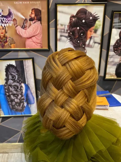A perfect example of a basket weave bun. This technique requires precision, control, and a good understanding of sectioning, all of which are covered in my 15-day intensive course.