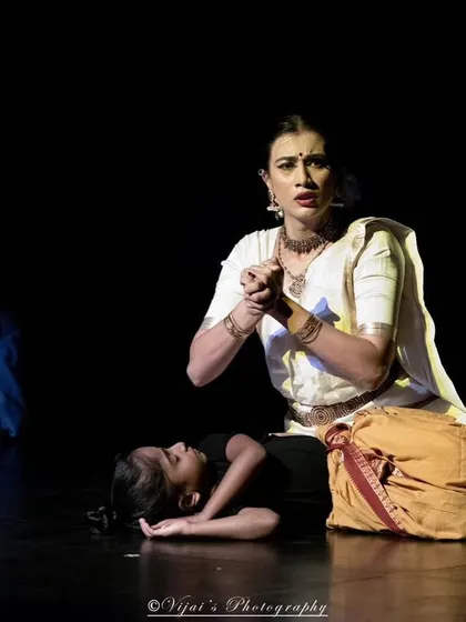 The heart-wrenching climax of "Panna Dhai." This scene depicts the immense grief and resolve of a mother making an impossible choice. The raw emotion of this story is universal.