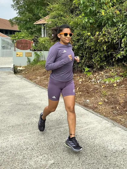 A duplicate of image 84. Running in my Adidas Supernova Rise.