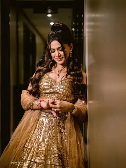 Another stunning shot of this golden Sangeet look. The makeup is bold enough to make a statement but still feels elegant and sophisticated.