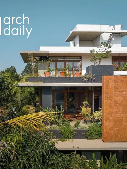 A duplicate of the elevated view from ArchDaily.