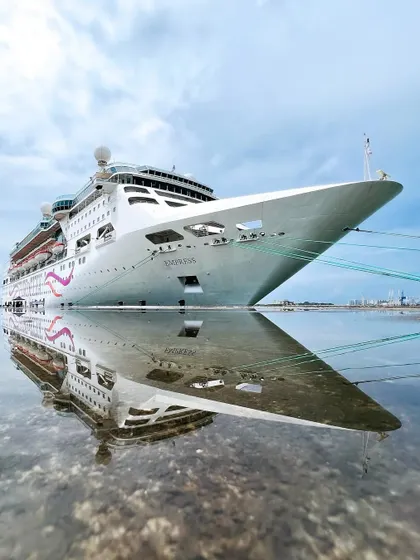 The Cordelia cruise ship perfectly reflected in the calm waters of the port. This kind of clean, striking visual is what I create for travel and tourism brand collaborations, highlighting the luxury and appeal of the experience.