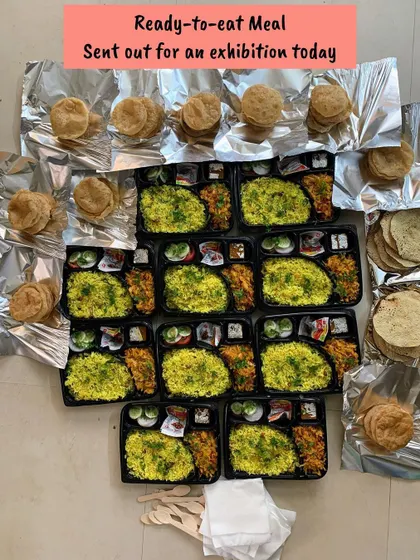 Another shot of the exhibition meal order, all laid out and ready for delivery.