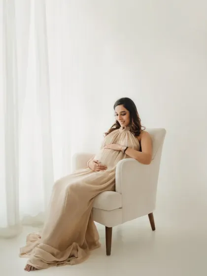 This mama looks so content and happy. My bright and airy sessions are designed to be relaxing, allowing your genuine emotions to shine through.