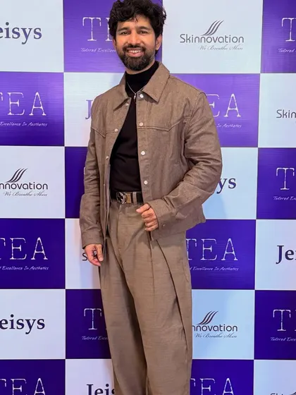 At the photo wall for TEA India 2026. Events like these, sponsored by leaders like Jeisys and Skinnovation, are vital for fostering collaboration and innovation.