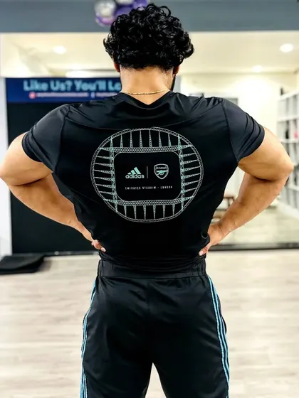 Day 83 of 100. A back shot showing the progress of my cut. The details are starting to come through.