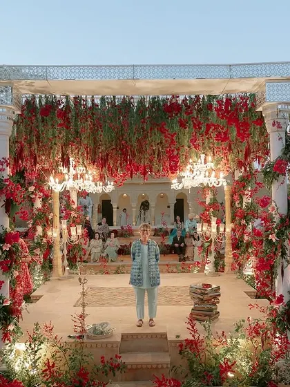 For this destination wedding in Jaisalmer, we used a bold monochromatic palette of red to stand in stunning contrast to the majestic sandstone of Suryagarh palace. The result was a wedding ceremony that felt both timeless and powerfully modern.