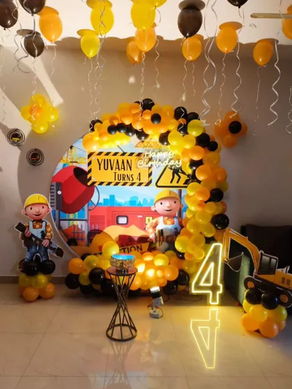 Can we fix it? Yes, we can! A fun Bob the Builder theme for Yuvaan's 4th birthday. This coustamised setup includes a construction zone backdrop, character cutouts, and a yellow and black balloon arch with a light-up number "4".