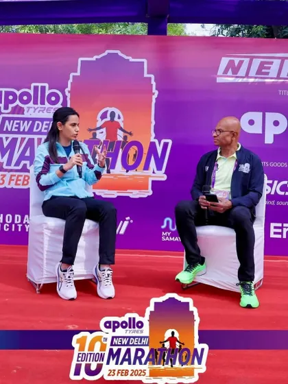 On stage for an informative discussion session before the Apollo Tyres New Delhi Marathon. Sharing knowledge with the running community before a big race is always rewarding.