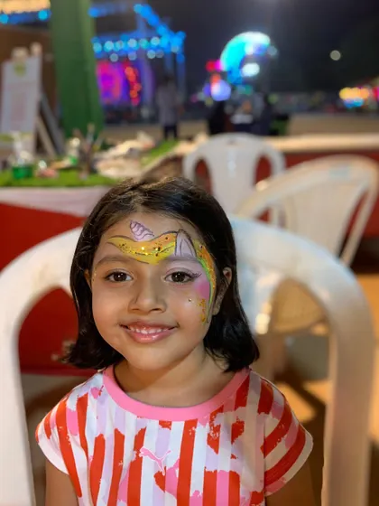 A sunny yellow unicorn design for a happy little client. We can customize the colors of our popular designs to match any party theme or outfit.