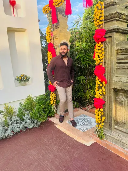 Dressed for a sangeet night with traditional marigold decorations. I love embracing the culture and theme of each wedding I play at.
