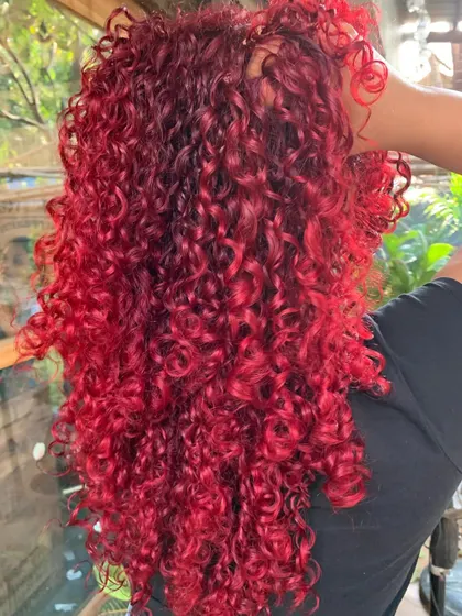 Another angle of these amazing red curls. The definition and color are just perfect. (No filter)