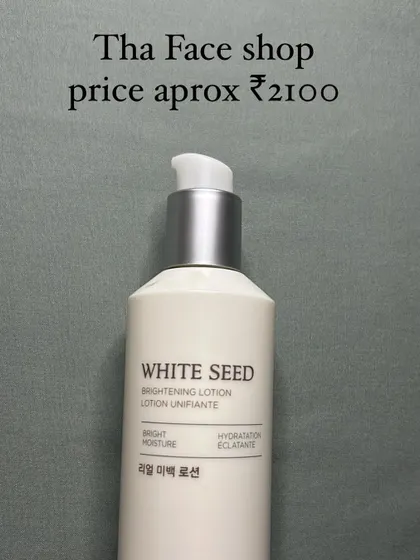 The Face Shop White Seed Brightening Lotion is a lightweight moisturizer that helps to brighten the skin. It absorbs quickly and leaves the skin feeling fresh and hydrated.