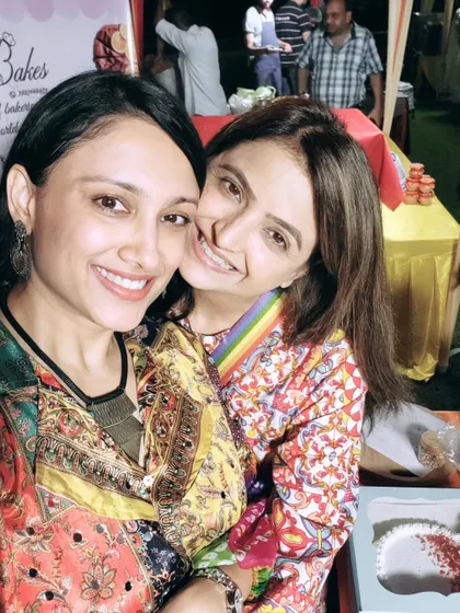 It's always so wonderful to meet friends and familiar faces at my stalls. These events feel like a big family get-together.