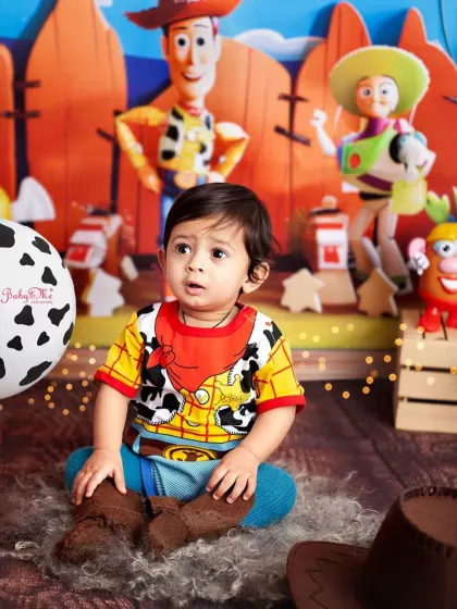 A perfect portrait of our little Woody. The colorful and playful Toy Story theme is always a hit with parents and babies.