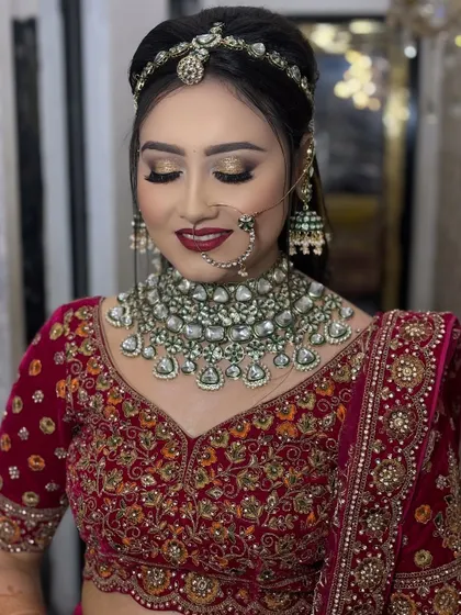 Another angle of this stunning bridal makeup. The focus is on creating a luminous glow on the skin that looks beautiful under any lighting.