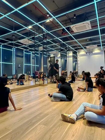 Behind the scenes of a weekend kids' class at my Salt Lake studio. We focus on both individual practice and group synchronization to build teamwork and performance skills.