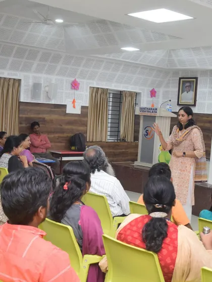 I love conducting workshops for parents and teachers on how to adapt stories for the classroom and home. Here I am in Tiruchirappalli, demonstrating how to use storytelling to explore different academic concepts.