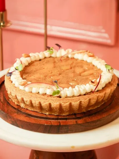 Warm, flaky, and perfectly spiced. Our Apple Cinnamon Puff Tart is the taste of cozy indulgence.