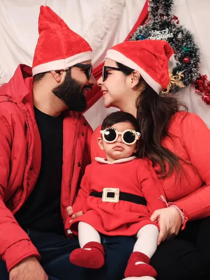 A fun and quirky Christmas family photo. We love capturing the unique personality of each family.