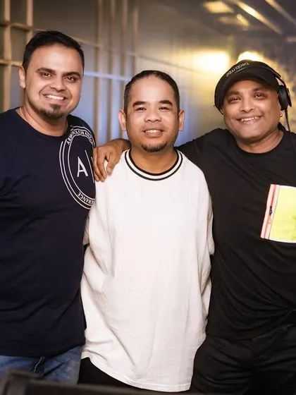 Rolling with some of the best in the business. It's always great to connect with fellow artists and friends in the industry.