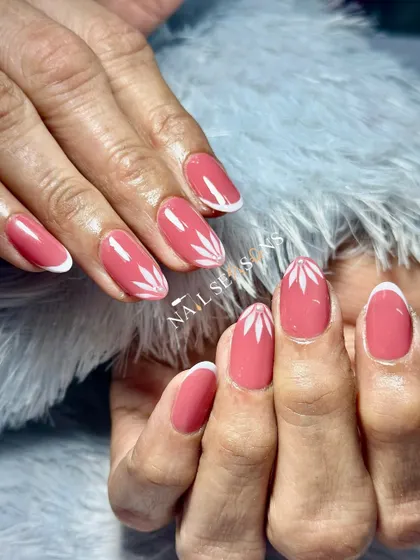 This design is perfect for someone who loves a simple yet elegant look.