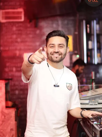 You, me, and the music. Let's make it a night to remember at Tipsy Bull.