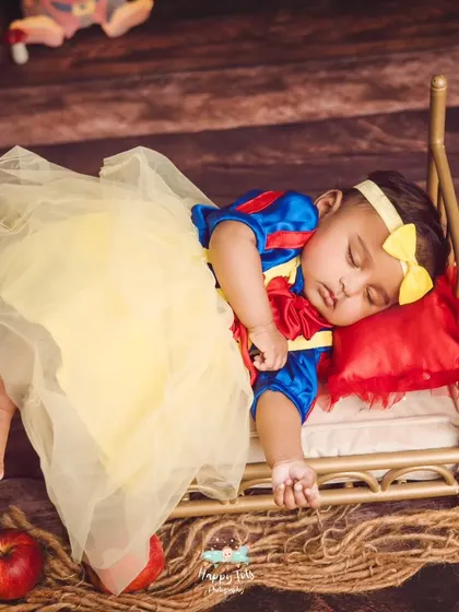 Let's make some magic. We adore creating whimsical, fairytale-themed shoots like this tiny Snow White, complete with the perfect costume and props to bring your vision to life.