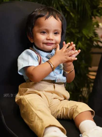 The star of the show! A beautiful portrait of the birthday boy, Idaan, looking absolutely adorable. I always make sure to get some classic shots of the child amidst the party's excitement.