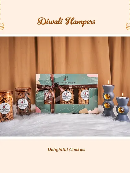 Another view of our delightful cookie hamper, perfect for celebrating Diwali with a mix of savory and sweet treats.
