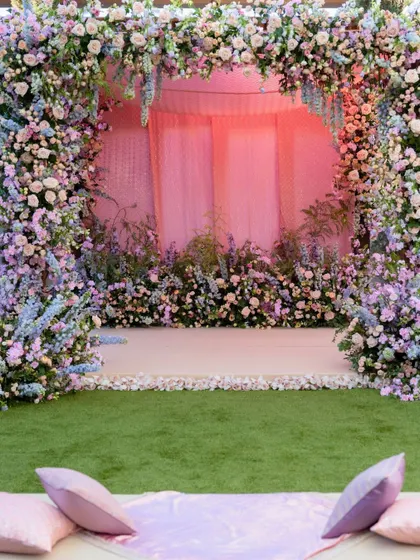 The serene and sacred space for the Anand Karaj, with pastel florals creating a soft, romantic, and respectful environment for the Sikh wedding ceremony.