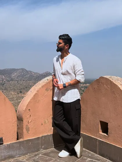 Another perspective from the fort. This casual yet regal look is great for travel and destination events.