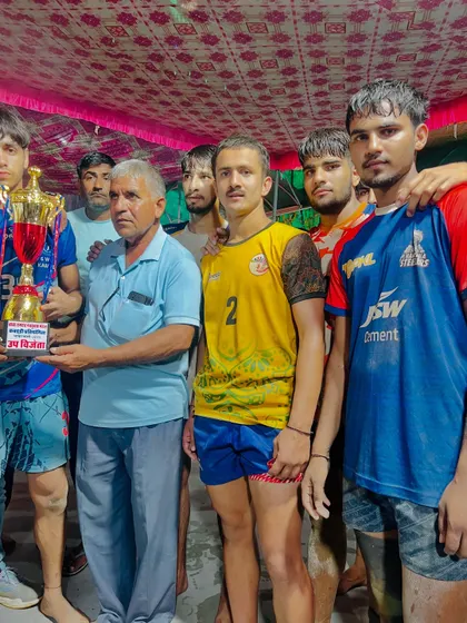 A closer look at our players with the runner-up trophy from the Bakarwasi, Rajasthan tournament.