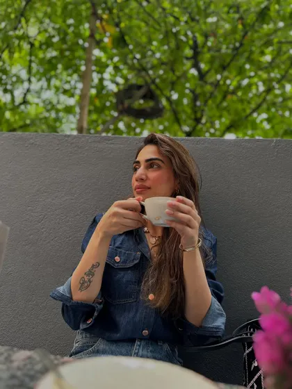 Another shot from my coffee break, enjoying the peaceful surroundings.