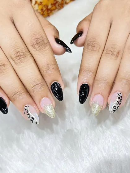 A stylish combination of glossy black, glitter, and leopard print. Our students learn how to balance different textures and patterns in one cohesive look.
