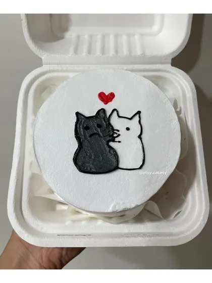 Another version of the cute cat couple design on a white bento cake.