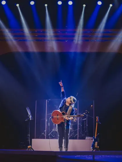 The incredible Jubin Nautiyal creating a musical love story with his performance. We work with artists whose music resonates with the couple's journey.