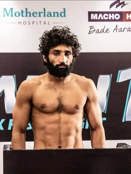 Sanjeet Budhwar at the MFN weigh-ins. He missed weight but is an absolute warrior who will bring a war tomorrow.