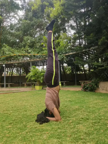 Yoga first, then all the other things. A simple headstand (Sirsasana) in the park, connecting with nature. Inversions are amazing for circulation and bringing a new perspective, literally.
