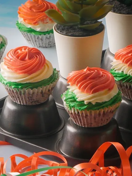 These Republic Day cupcakes are topped with tricolor frosting, making them a perfect bite-sized treat for patriotic celebrations.