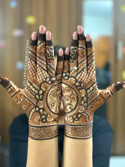 An Indian backhand design with a modern fusion twist.