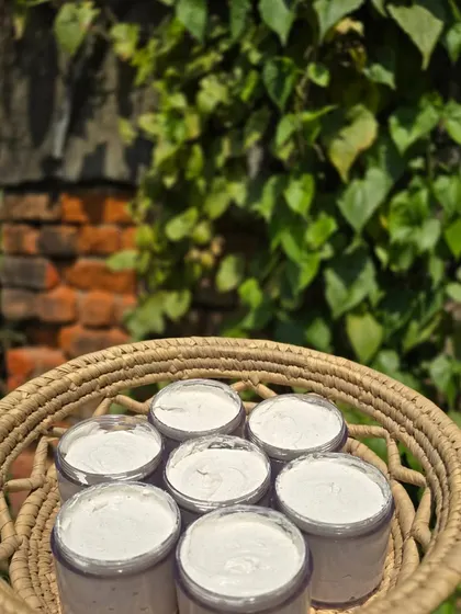 More pots of my 3-in-1 scrub, ready for my customers. It helps with pore tightening and skin cell renewal.