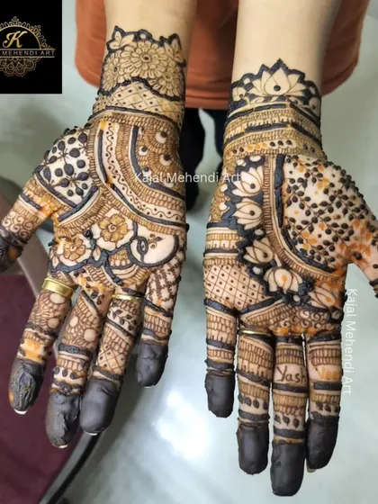 The final stain of a beautiful party mehndi. The rich, dark color is a result of my organic henna and proper aftercare.