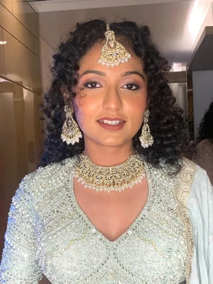 A minimal and elegant engagement look. The current trend is all about subtle makeup that enhances your features, and this look is a perfect example.