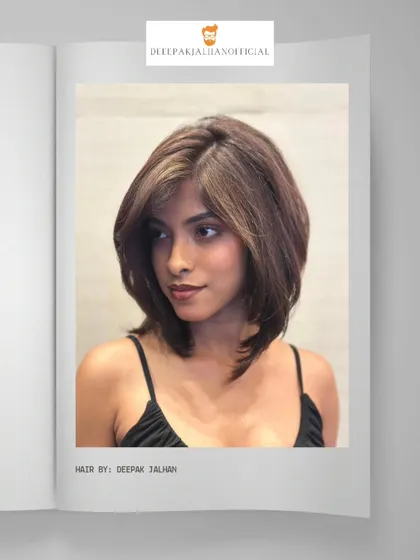 A slightly different angle of this layered cut. The lighter pieces around the face brighten the complexion and add a fresh, trendy feel.
