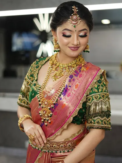 This look, created in my studio, shows a soft glam approach to bridal makeup, perfect for the modern bride.
