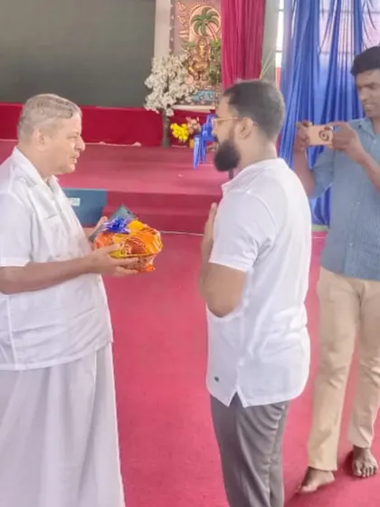 Images from the flag hoisting ceremony at S-VYASA University. Receiving blessings from Guruji on such an auspicious occasion was a profound experience.